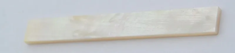 White Mother of Pearl Saddle Blank – Perleťová tehlička 85 x 3 x 10 mm