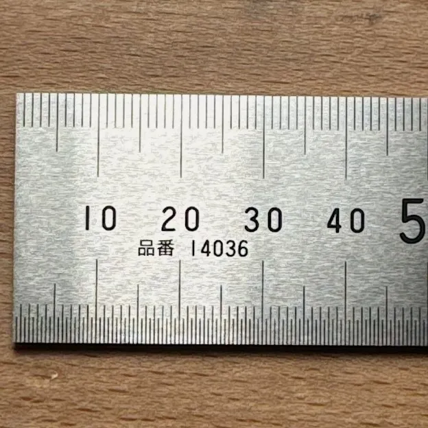 Hosco TL-RU150 Shinwa – Profesionálne nerezové pravítko, 150 mm