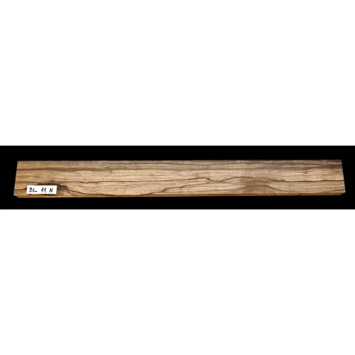 Čierna Limba (Korina) – Drevo na gitarový krk BL11 | 1205 x 130 x 50 mm