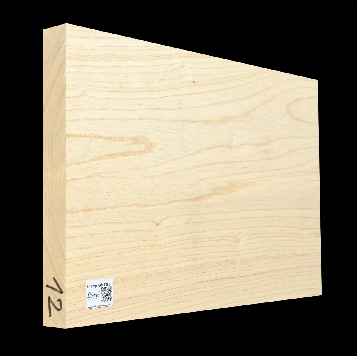 Bahenný Jaseň- Drevo na telo elektrickej gitary / basgitary SWE 12 CL -605 x 395 x 46mm, 5,1kg Bahenný Jaseň- Drevo na telo elektrickej gitary / basgitary SWE 12 CL -605 x 395 x 46mm, 5,1kg