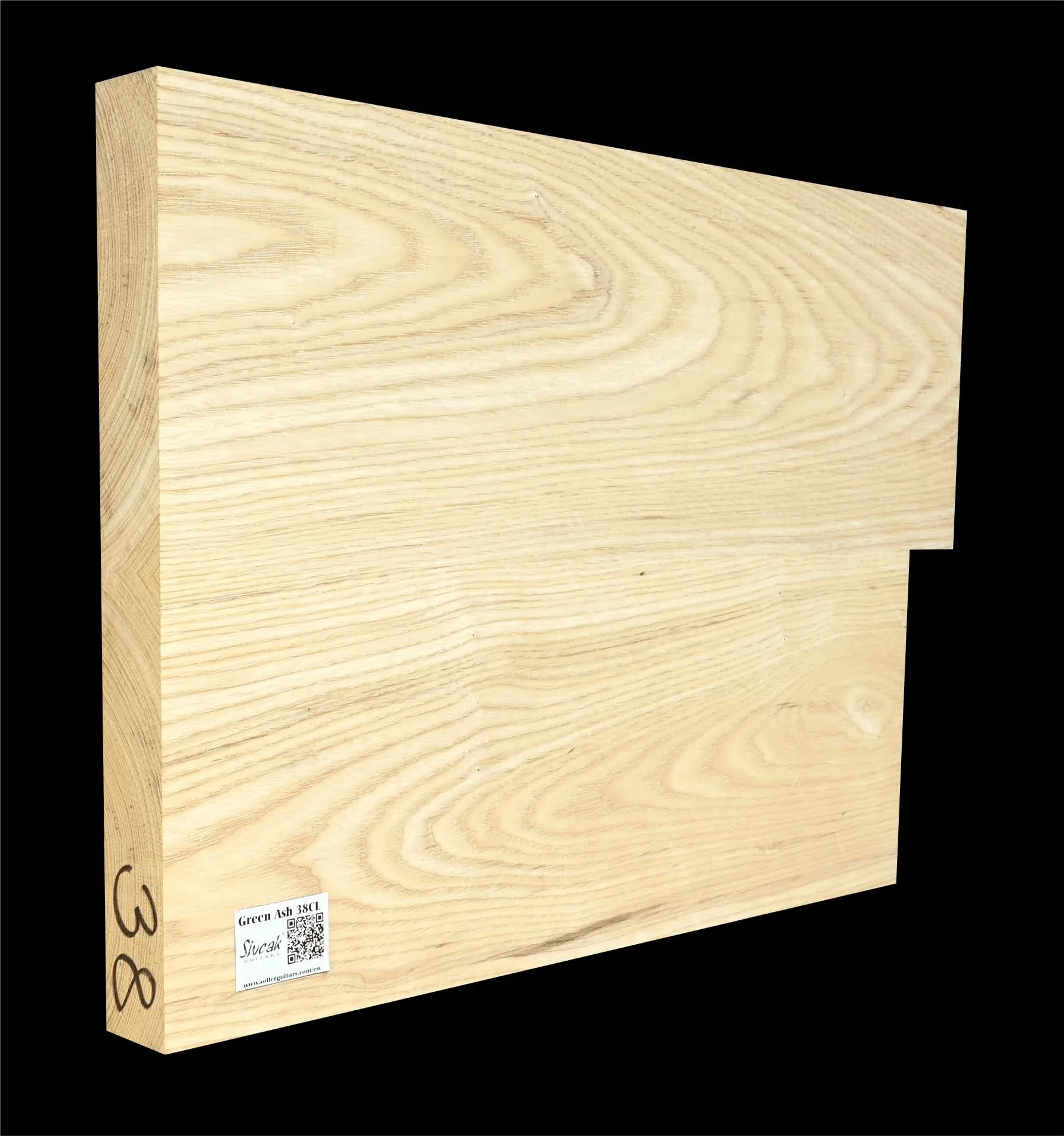 Jaseň Americký– Drevo na telo gitary AG 38 CL - 535/495 x 380 x 44 mm