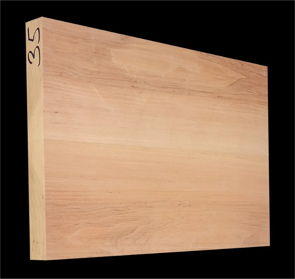 Jelša Svetlá Drevo na Gitaru Kaliber JL 35CL- 555 x 375 x 46 mm Jelša Svetlá Drevo na Gitaru Kaliber JL 35CL- 555 x 375 x 46 mm