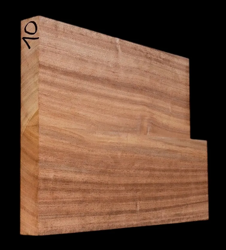 Mahagón Drevo na Gitaru- Basgitaru MHGS 10CL - 510/440 x 360 x 46 mm Mahagón Drevo na Gitaru- Basgitaru MHGS 10CL - 510/440 x 360 x 46 mm