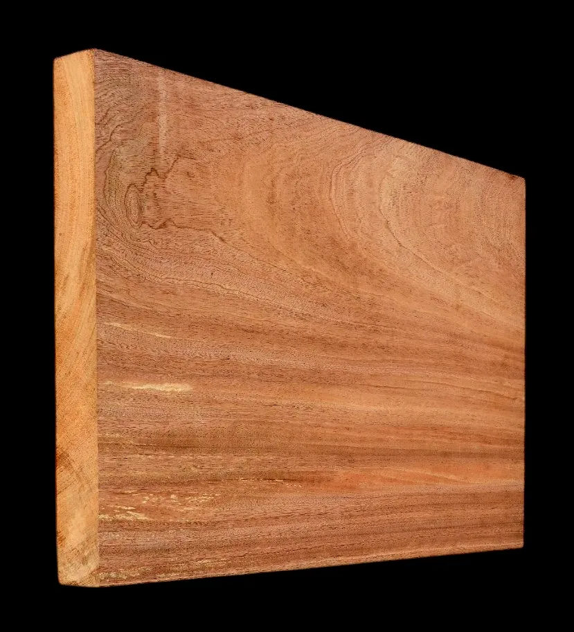 Mahagón Drevo na Gitaru- Basgitaru MHGS 31k- 580 x 380 x 46mm Mahagón Drevo na Gitaru- Basgitaru MHGS 31k- 580 x 380 x 46mm