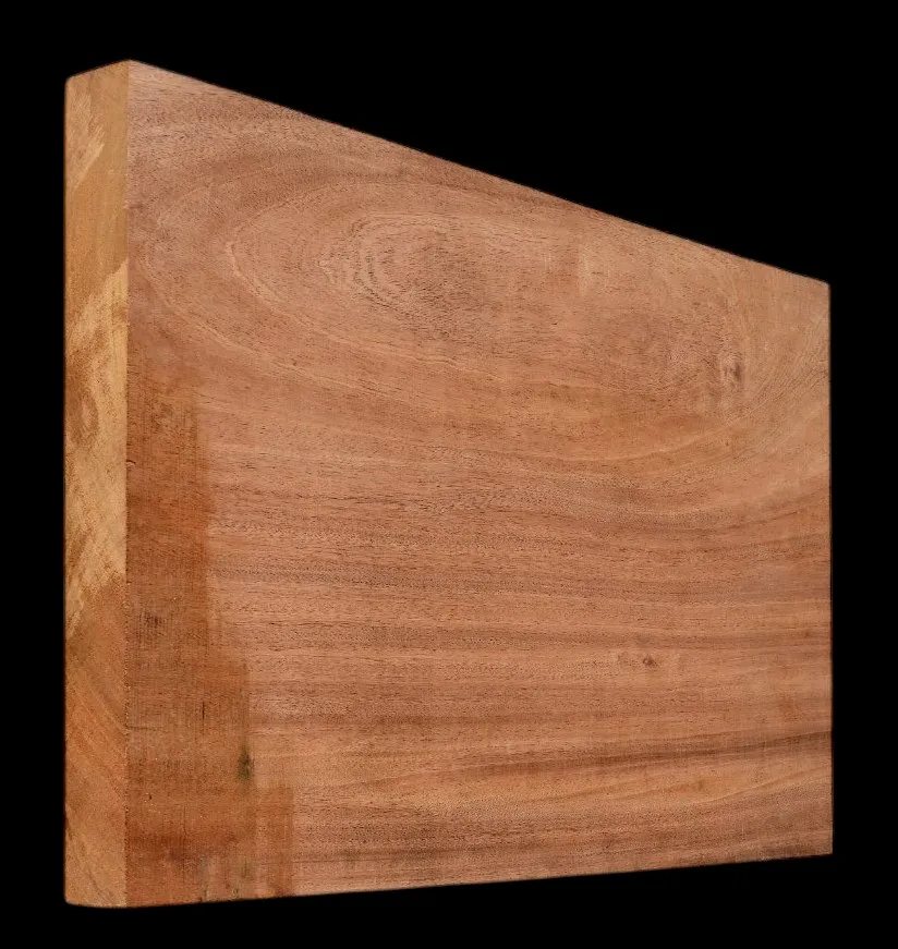 Mahagón Drevo na Gitaru- Basgitaru MHGS 61k - 620 x 380 x 46 mm Mahagón Drevo na Gitaru- Basgitaru MHGS 61k - 620 x 380 x 46 mm