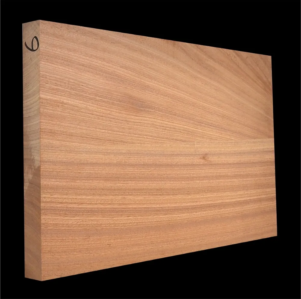 Mahagón Drevo na Gitaru- Basgitaru 595 x 392 x 45 mm