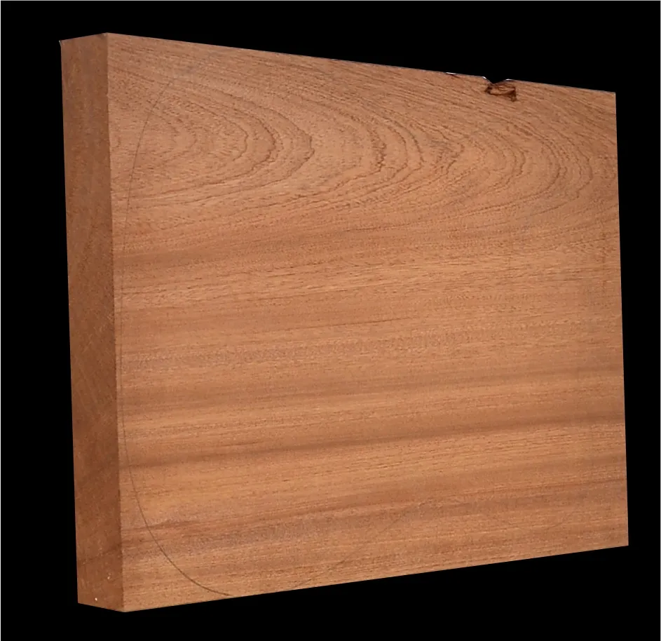 Mahagón Drevo na Gitaru- Basgitaru 450 x 325 x 45 mm Mahagón Drevo na Gitaru- Basgitaru 450 x 325 x 45 mm