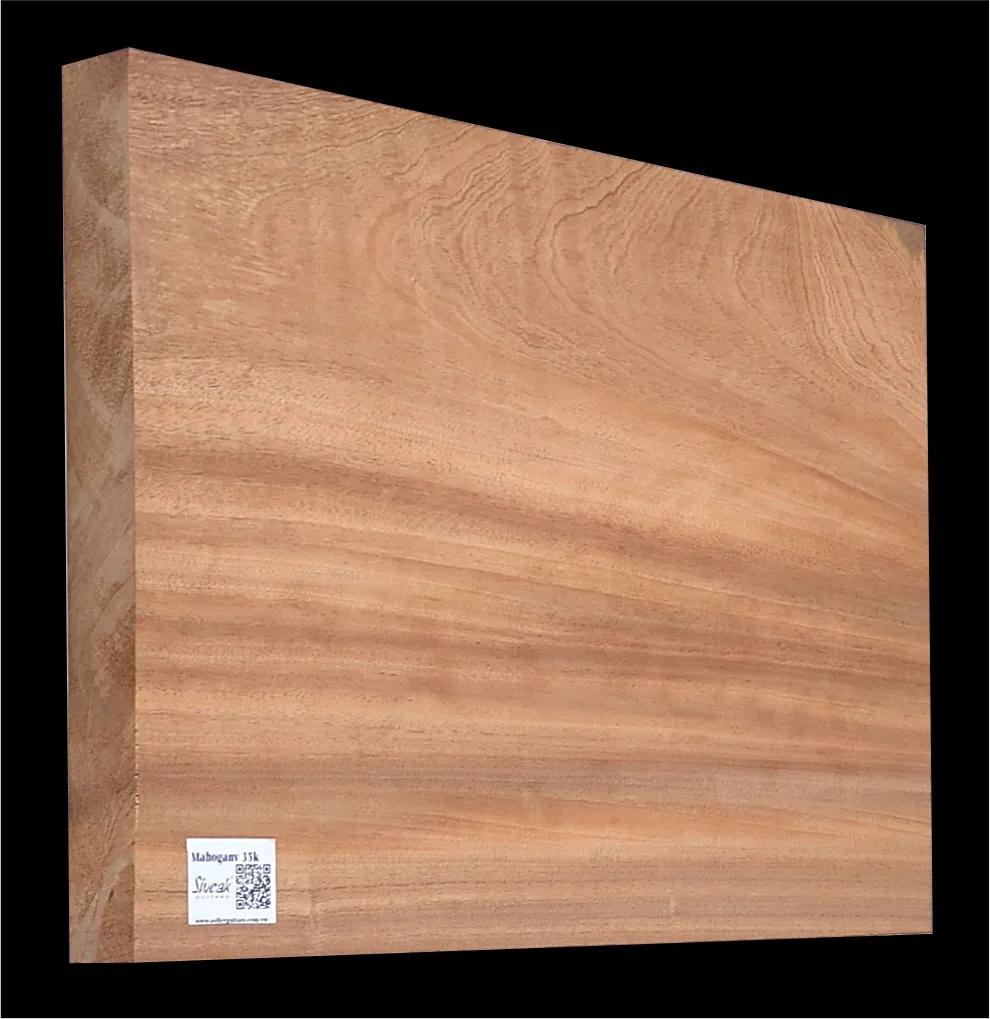 Mahagón Drevo na Gitaru- Basgitaru 550 x 390 x 46 mm