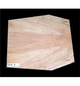 Javor Vlnitý Vrchná doska na Gitaru - Basgitaru FMA 9- 605 x 580/480 x 5,2 mm