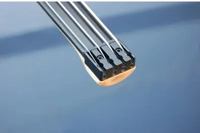 Hipshot – Kobylka pre 4-strunovú Bezhlavovú Basgitaru, Čierna (5H400B-750)