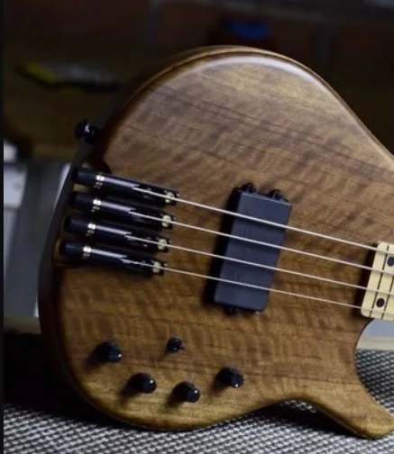 Nova Guitar Parts – Sada sediel pre 6-strunovú Bezhlavovú Basgitaru, Čierna