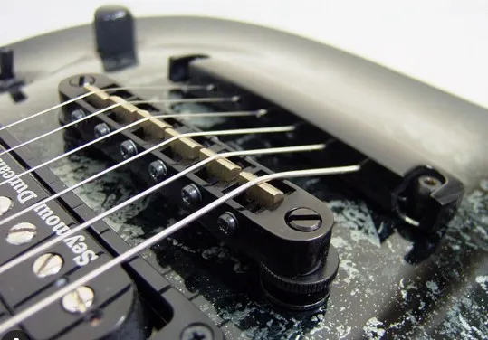 Gotoh 510FA Záves Strún Pre 6-strunovú Gitaru Typ LesPaul Zlatá Gotoh 510FA Záves Strún Pre 6-strunovú Gitaru Typ LesPaul Zlatá