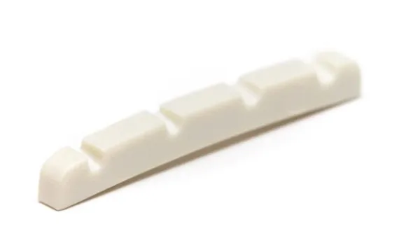 GraphTech PQL-1204-00 TUSQ XL Nultý Pražec Basgitara Typ P-Bass