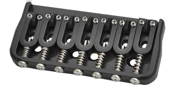 Hipshot – Pevná Kobylka pre 7-strunovú Gitaru (.125), Čierna (41070B) Hipshot – Pevná Kobylka pre 7-strunovú Gitaru (.125), Čierna (41070B)