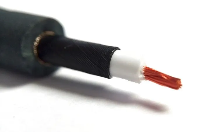 Evidence Audio The Reveal – Kvalitný gitarový / basgitarový kábel RVL 1 m