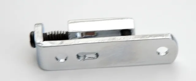 Partsland NV116 - Samostatné Sedlo Pre Elektrickú Gitaru, Chróm Partsland NV116 - Samostatné Sedlo Pre Elektrickú Gitaru, Chróm