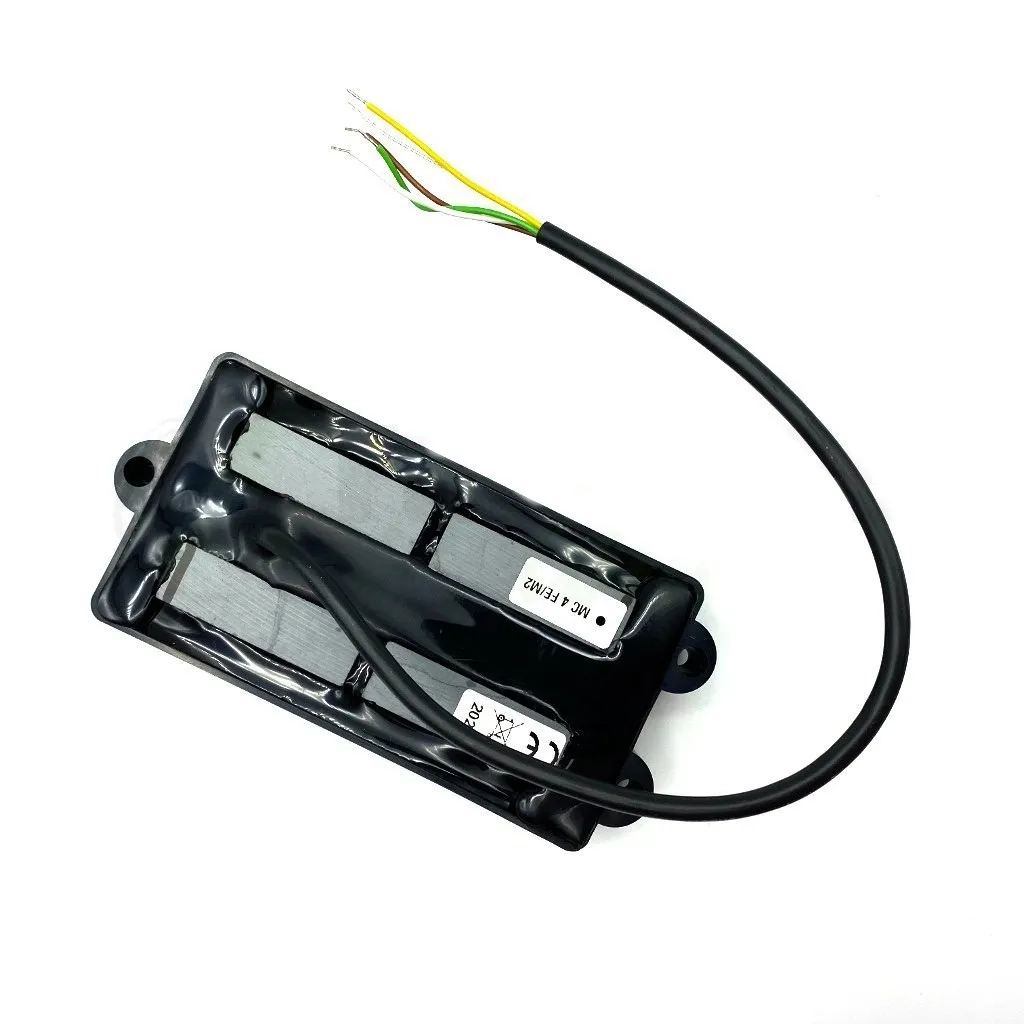 Delano MC4 FE Dual Coil Snímač pre 4-strunovú Basgitaru Čierna