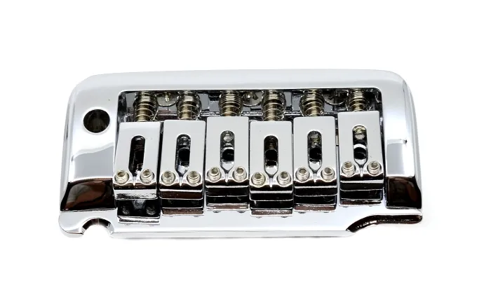 Partsland TM2 Tremolo Vintage Masiv – Sada, Rozostup strún 10,5 mm, Chrome