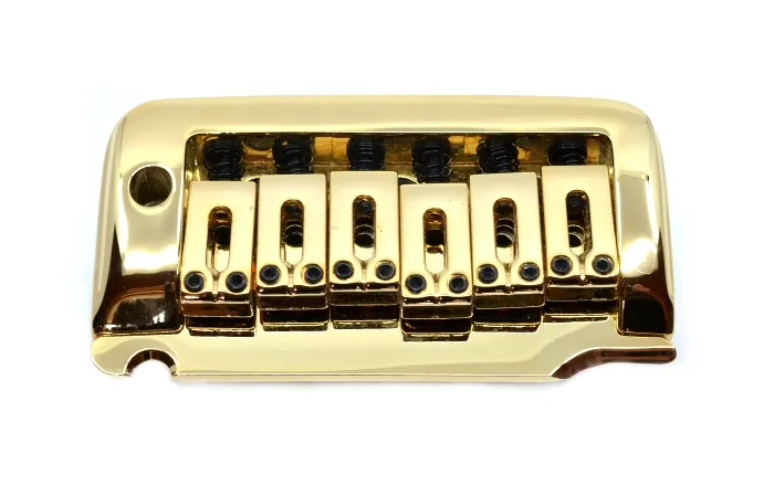 Partsland TM2 Tremolo Vintage Masiv – Sada, Rozostup strún 10,5 mm, Zlatá