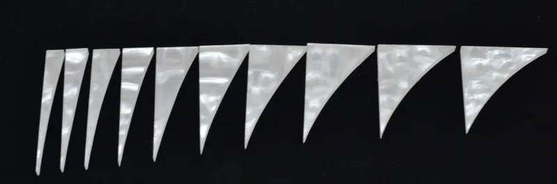 Biela umelá perleť Inlay polohové značky – Sada (Žraločí zub)