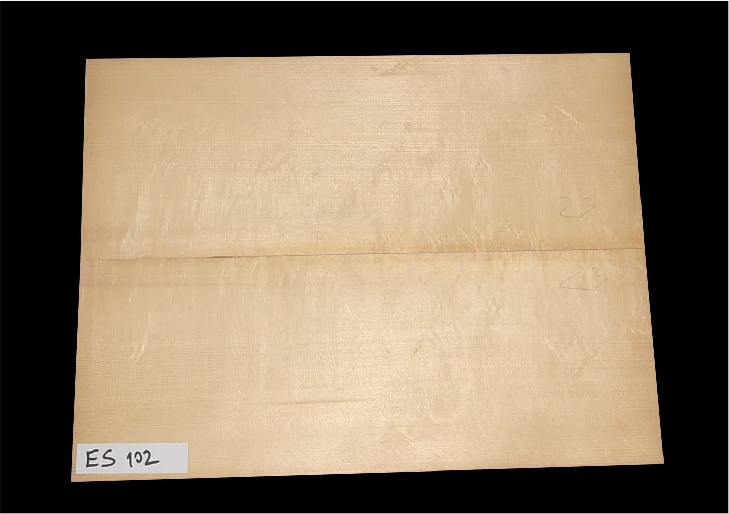 Smrek Uzlový Drevo Akustická Gitara 560 x 440 x 5,5 mm ES-102