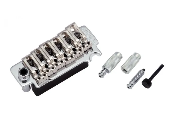 Wilkinson VG300 6-string Tremolo Strat Chrome
